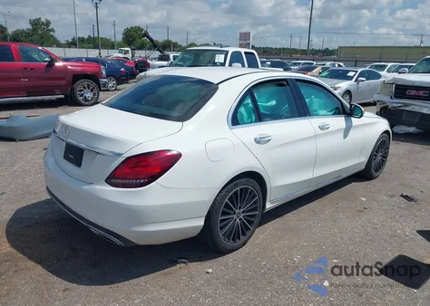 2021 Mercedes-Benz C 300 Sedan z USA, uszkodzony, nr VIN W1KWF8DB6MR632382